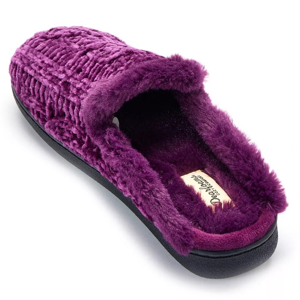 Women's  Burgundy Dearforms cozy comfort L Aubergine Cable-Knit Scuff Slippers